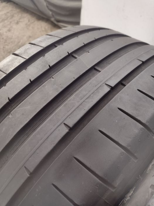 Dunlop RT2. 2бр.245/40/18 дот1323