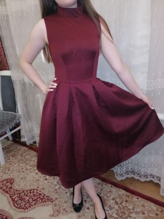 Бордовое платье вечернее