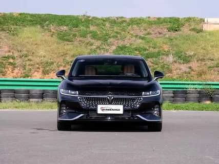 voyah chasing light awd 730 km boshlangich 30% tolov bilan nasiya