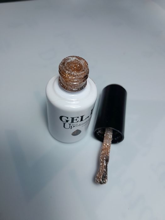 Материали за маникюр,микропигментация и ламиниране на мигли