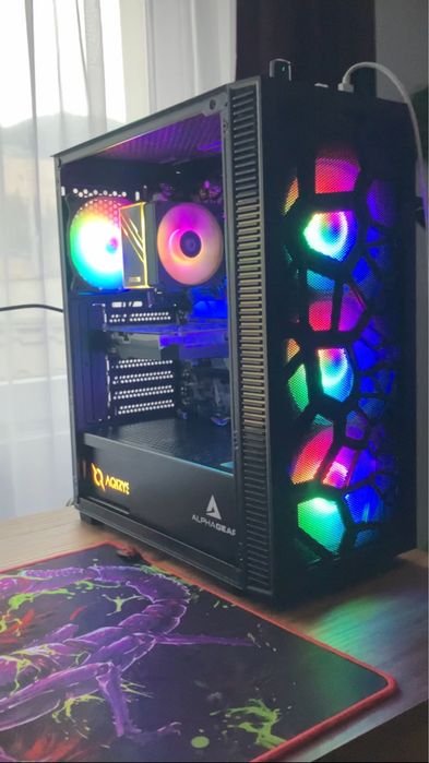 Vand PC gaming impecabil