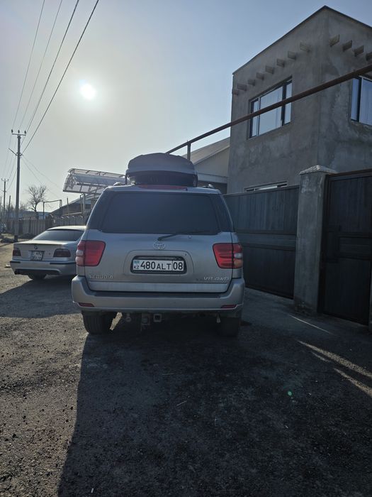 Тойота Секвоя 2002