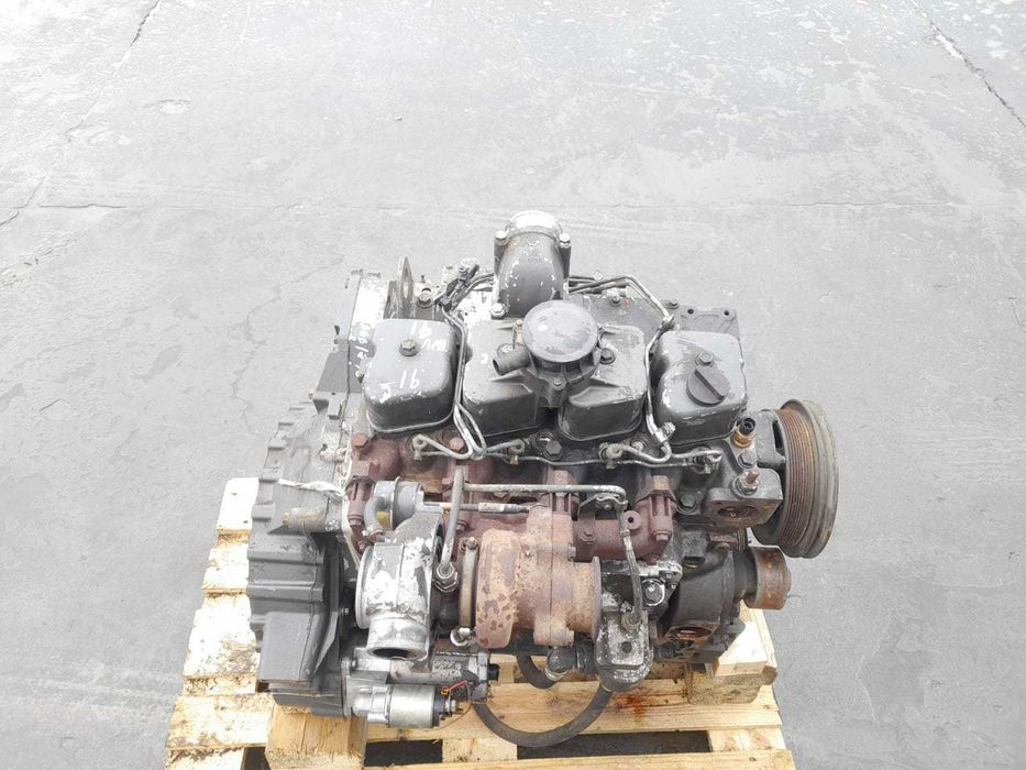 Motor Cummins F4BEO pentru buldoexcavator New Holland ,Case
