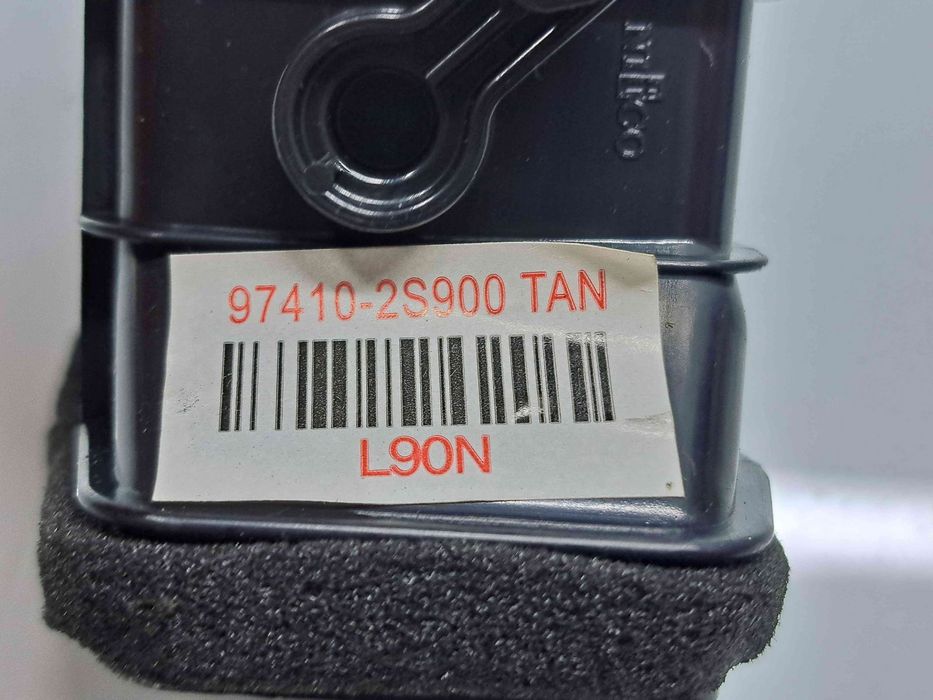 Grila aerisire stanga Hyundai ix35 (LM) [Fabr 2010-2017] 97410-2S900T