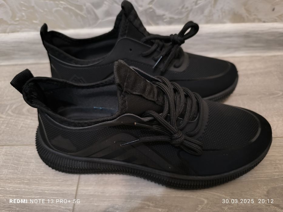 Кроссовки 40 размер