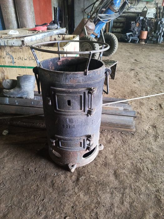 Буржуйка чугунная