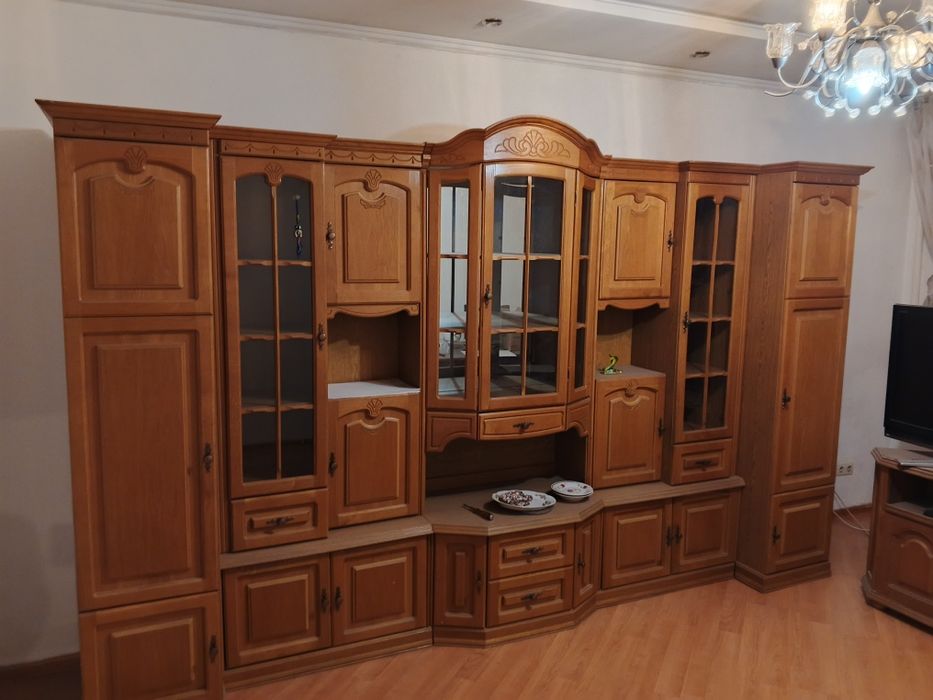 Продаётся мебельная стенка в гостиную