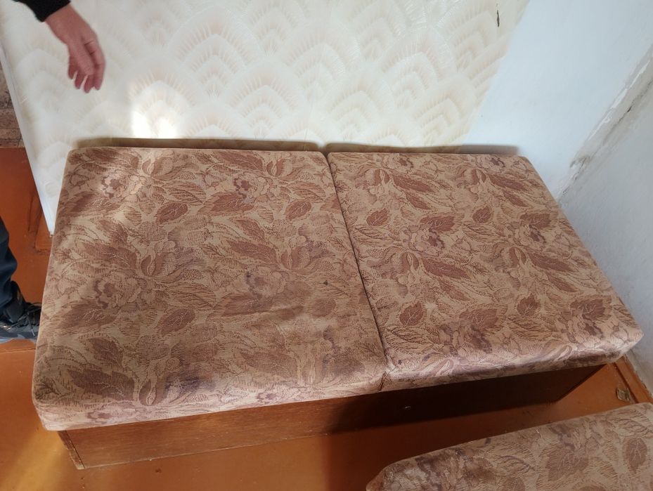 Продам диван в хорошем состоянии