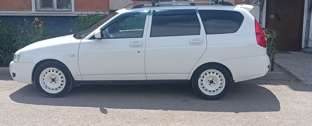 Продам LADA Priora.