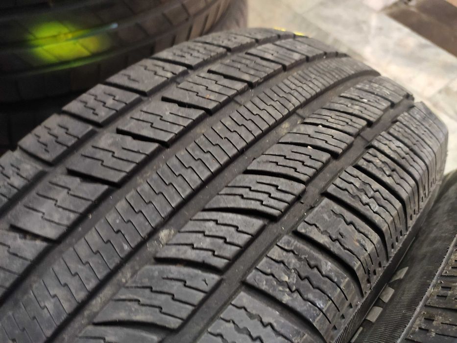 2бр Всесезонни гуми 215 65 16 - Ovation