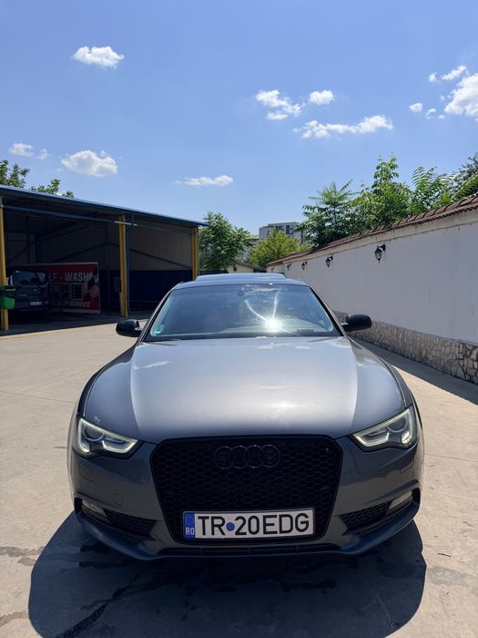 Audi  A5 quattro