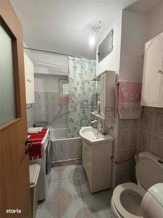 Apartament cu 2 camere decomandat -  Pacurari