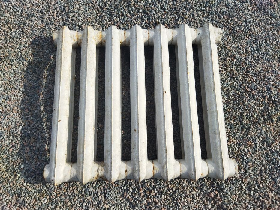 Продам чугунные батареи