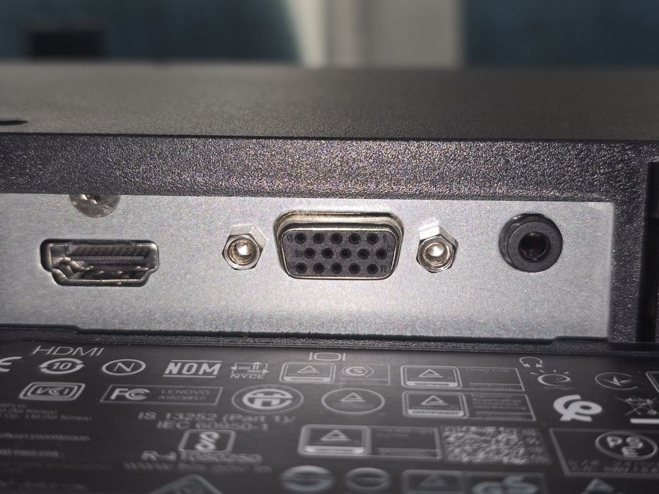 SET Monitor 23.8" IPS Lenovo L24E-20 + Spacer Wired USB Desktop Kit