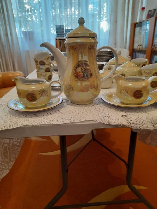 Set vesela / Serviciu de masa si ceai/cafea MADONNA pentru 12 persoane