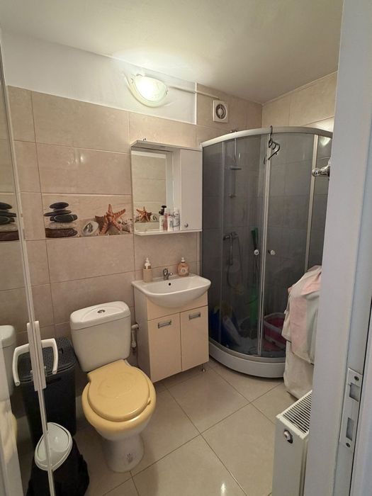 Vand garsonieră confort 1