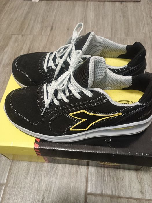 Diadora работни обувки 44