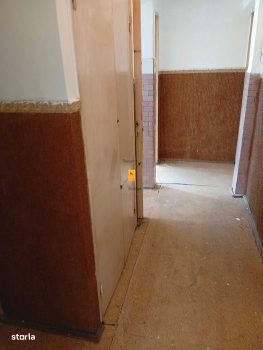 Apartament 3  camere zona Malu Rosu