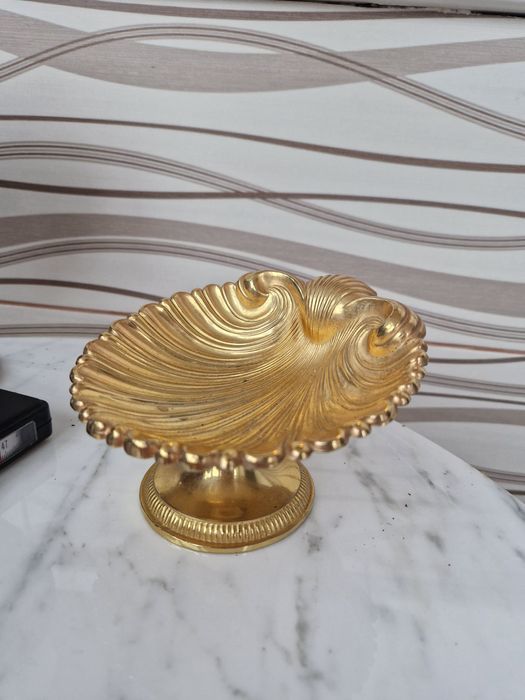 Scoica metalica veche