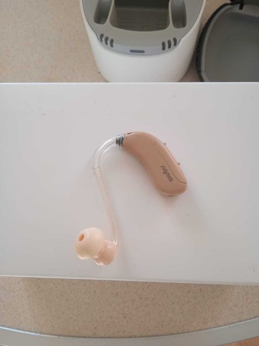 продам слуховой аппарат