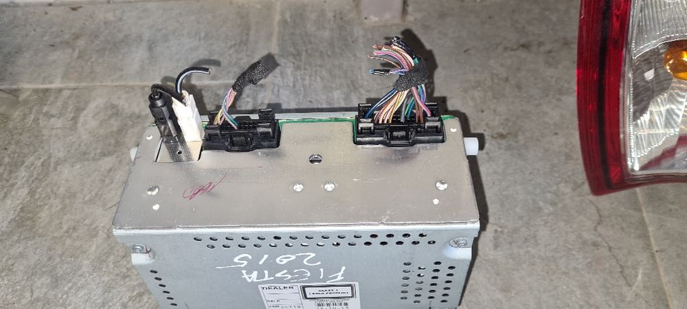 Radio cd,climatronic,ceasuri bord,display ford fiesta 2015