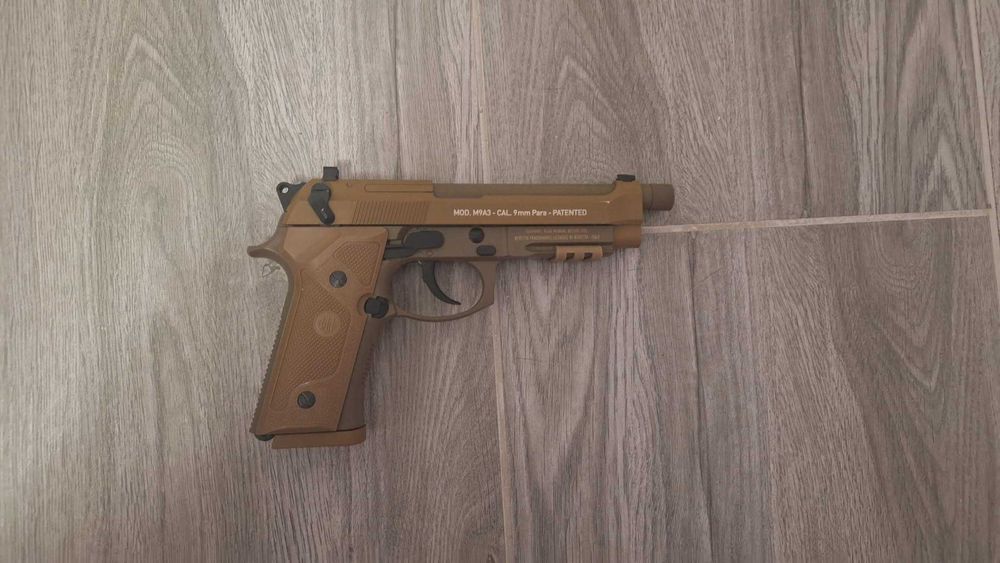 Replica pistol M9 A3 CO2 Umarex Dark Earth Airsoft