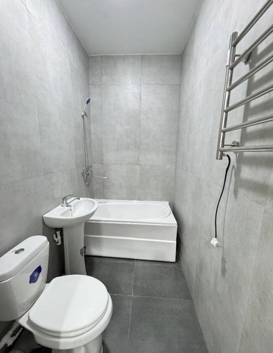 Срочно! Новостройка на Яшнабад -Узбум 1/9/16  общ пл 30м,балкон есть