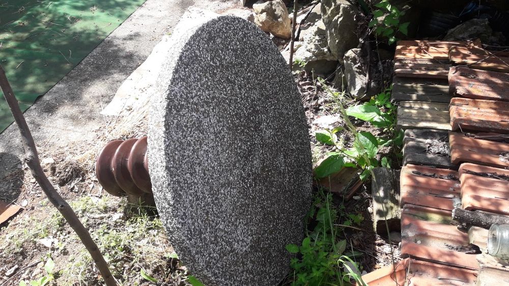 Бетонна маса в много добро състояние