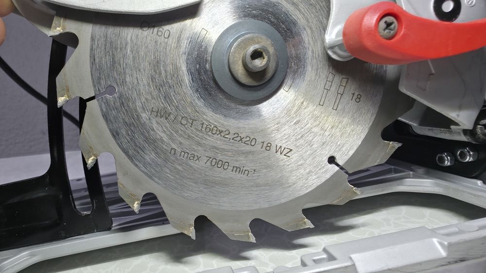 Потапящ се цинкуляр Metabo SK q55 1200w 160mm