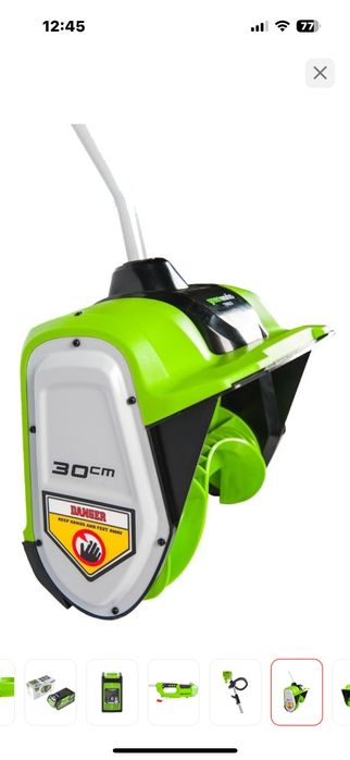 Снегоуборочная машина Greenworks