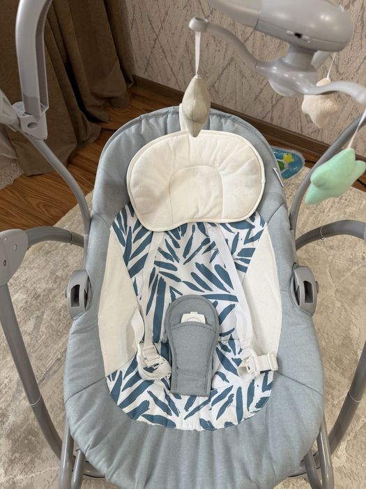 Продам шезлонг качелю