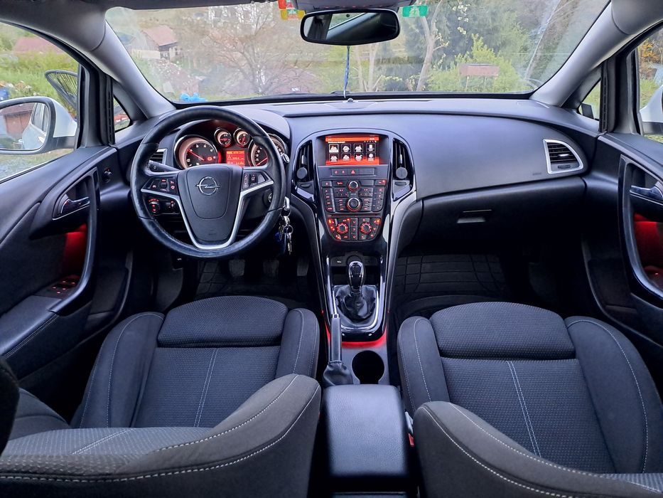 Opel astra 2015 2.0 CDTI 165 cp