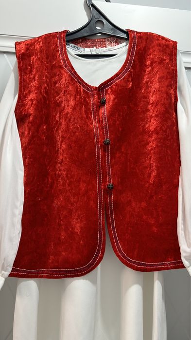 Женская одежда джинсы