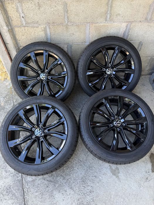 Оригинални джанти VW 5x112 18 цола гуми летни чисто нов комплект