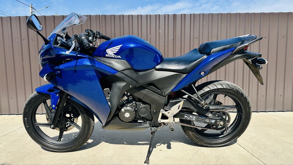 Honda CBR 125cc 2014 A1 Nu(Yamaha/Suzuki/KTM)