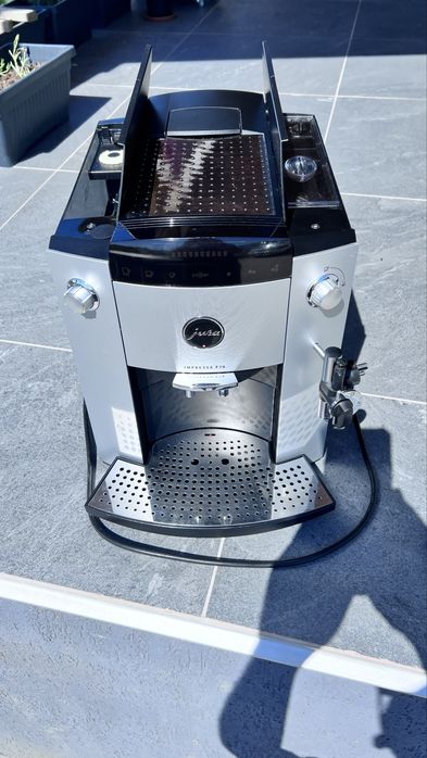 Espressor / expresor automat Jura F70