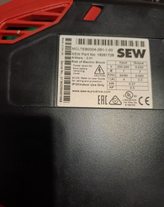 Convertizor frecventa SEW și SIEMENS, 0.37kW, alim. 230V, ieșire 3P