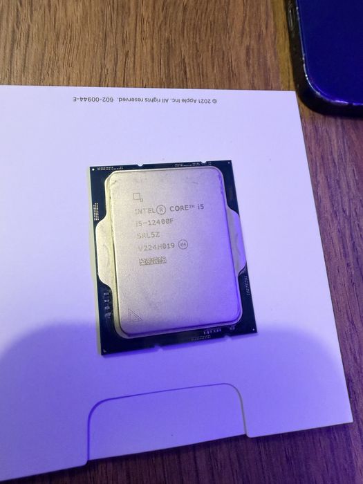 Процесор intel i5 12400f