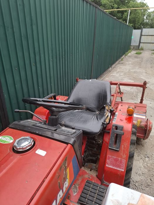 Японский минитрактор с фрезой