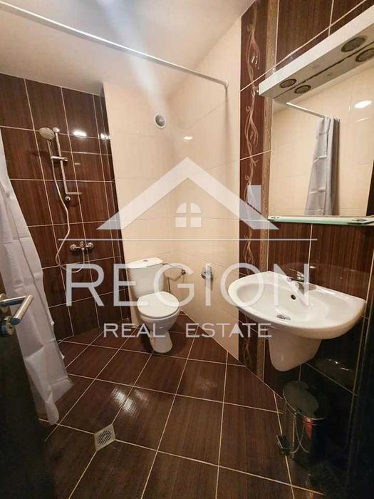 Дава се под наем Тристаен апартамент в Варна, Център - 90 кв.м за 612 € - Снимка #12