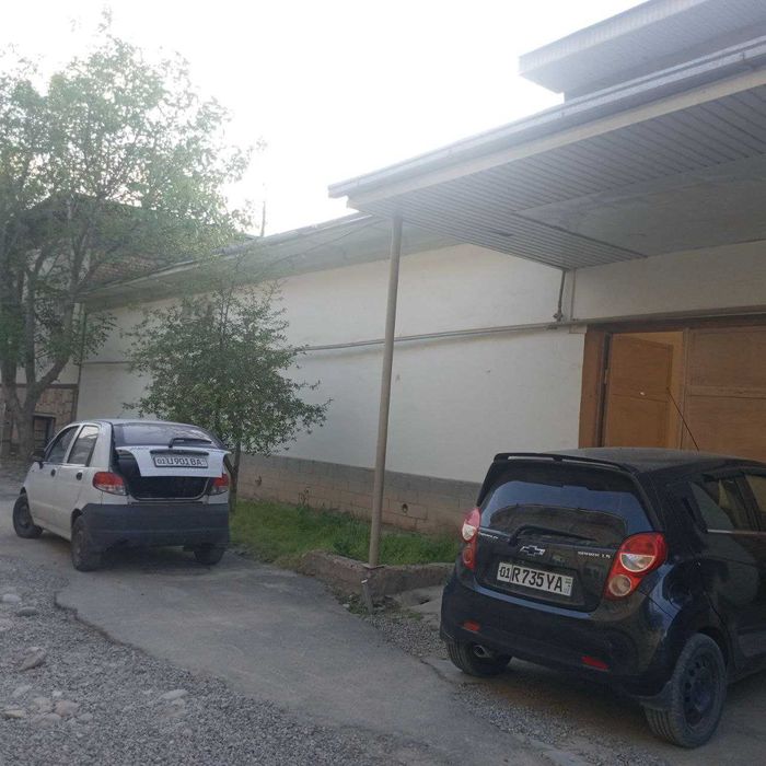 Участка сотилади 6 сотих