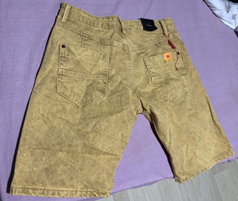 Оригинални Dsquared2 къси дънки – стил и класа за лятото!