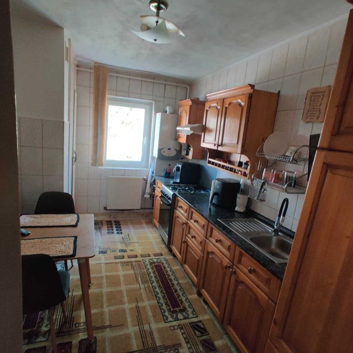 Apartament cu patru camere  in zona Almasului