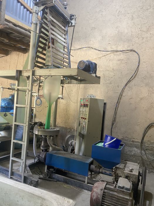 Салафан пакет станок сотилади