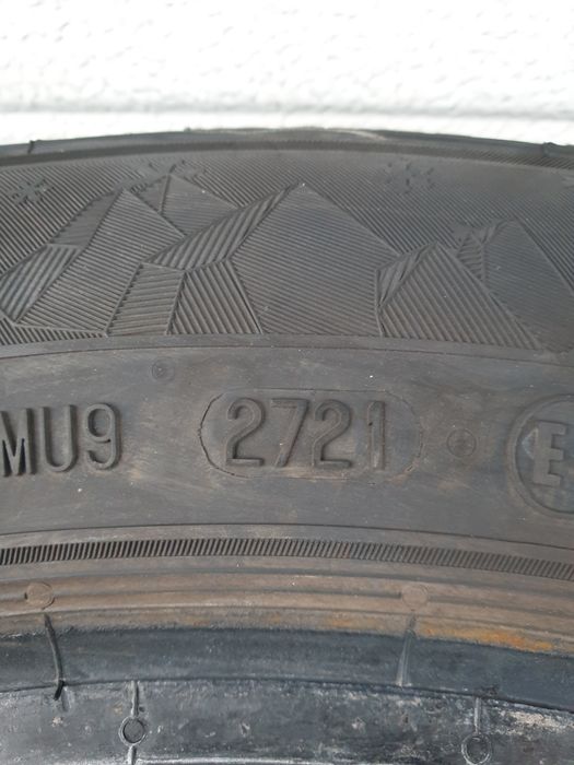 Зимни гуми 4 броя SEMPERIT SpeedGrip5 185 60 R15 дот 2721