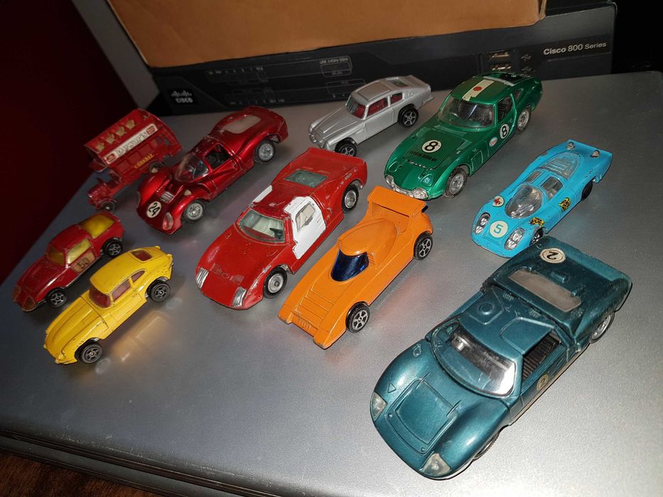 10 Jucarii vechi Masinute Masini Auto Retro Vintage Corgi Hot Wheels