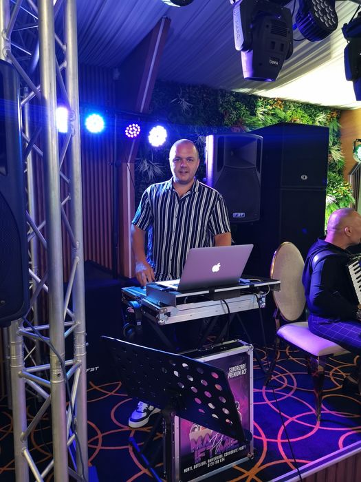 DJ EVENIMENTE | Nunta | Botez | Petreceri Private | Cununie | Muzica