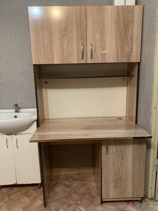 Продам учебный стол