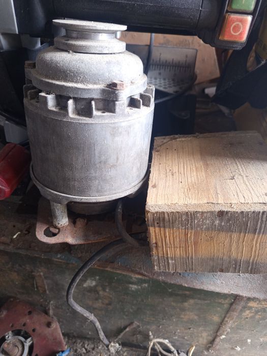 Продам электродвигатели разные
