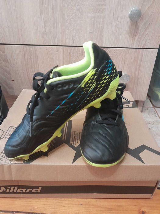 Детски бутонки adidas